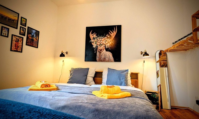 Uelzen Apartamento | Romantic vintage Uhlpartment - in the heart of Uelzen | Wlan - Kitchen - Netflix