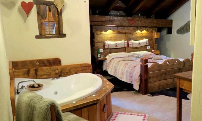 Pila Casa | Romantica suite con vasca idromassaggio