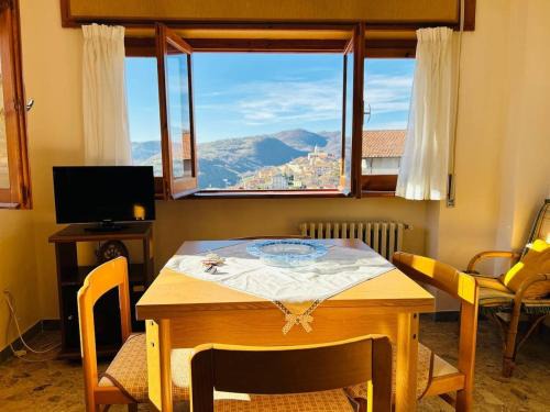 Fiuggi Apartamento | Romantico Appartamento con Vista Mozzafiato Perfetto per 2 Persone