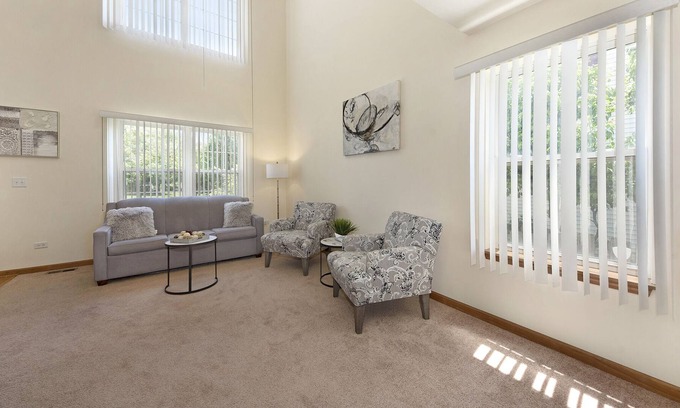 Romeoville Casa | Romeoville Rental - Anna Ln