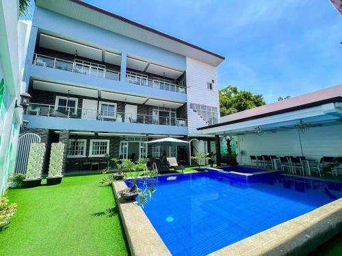 Sipocot Cama Y Desayuno | Ronina's Sipocot Hotel