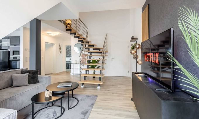 Rheda-Wiedenbruck Apartamento | Roof-Suite 02 I Aufzug I BBQ I WiFi I Balkon I TV