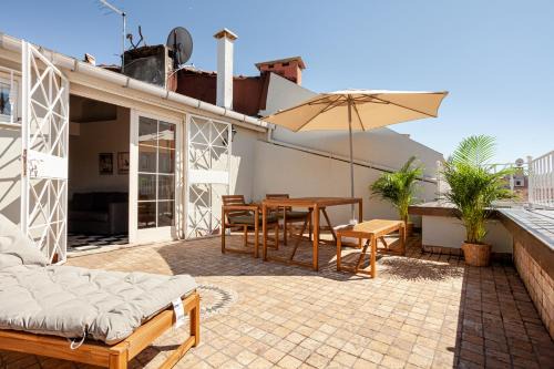Cihangir Apartamento | Roof top, close to Taksim, with private terrace