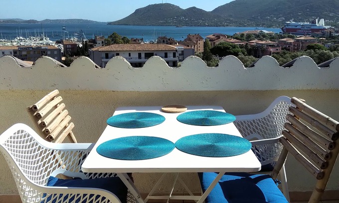 Porto-Vecchio Apartamento | Apartamento Porto Vecchio con terraza, vista al golfo a 10 minutos. playas