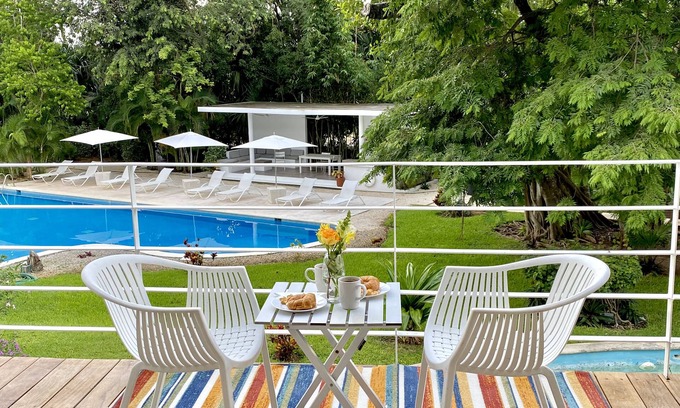 Playacar Fase II Condominio | ✪ Rooftop BBQ✪ Playacar 4 br in Golf, Netflix, Parking, WiFi, Pool & Gym