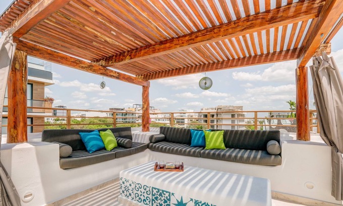 Zazil-ha Condominio | Rooftop Oasis | Spa Tub | Pool | Prime Location!