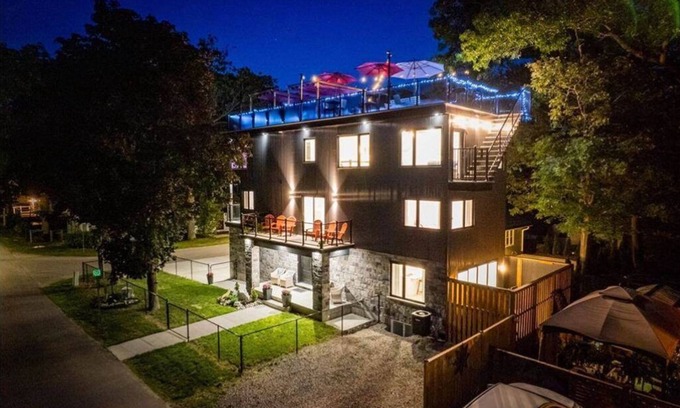 Grand Bend Cabaña | Rooftop patio Hot Tub/ 2 BBQ/ firepit/Full Games room/7 Beds/5 floors