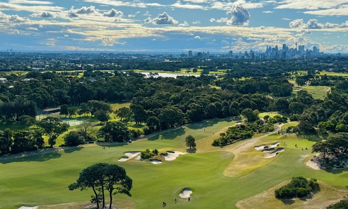 Eastgardens Apartamento | Rooftop Penthouse - panoramic views of a golf course, city skyline & Botany Bay