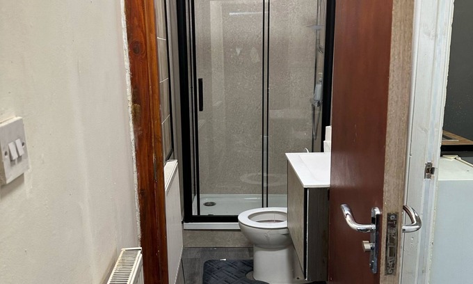 Sheffield Casa | Room 2 in South Yorkshire