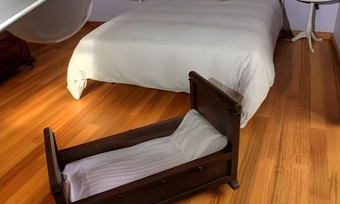 Mondonedo Apartamento | Room A Aira Vella in Mondoñedo with shared garden and Wi-Fi