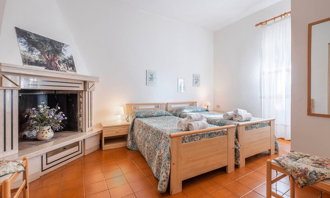 Sorano Apartamento | Habitación 'Camera Sud' con piscina compartida, terraza compartida y Wi-Fi