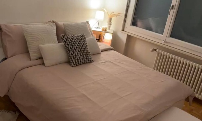 Epalinges Cama Y Desayuno | Room in a shared apartment in Epalinges