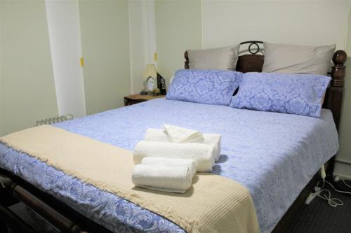 Officer Casa | Room in Officer