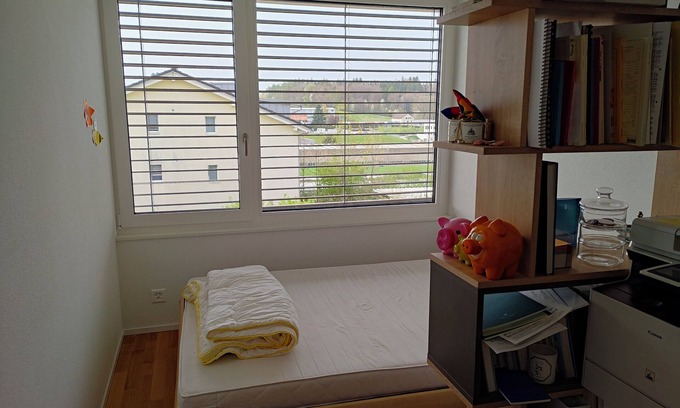 Courtepin Casa | Room in our family home, close to the station and services