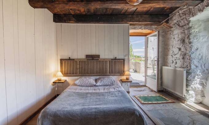 Valgorge Apartamento | Habitación 'La Ferme De Chalas - Grangette' con piscina compartida, terraza compartida y Wi-Fi