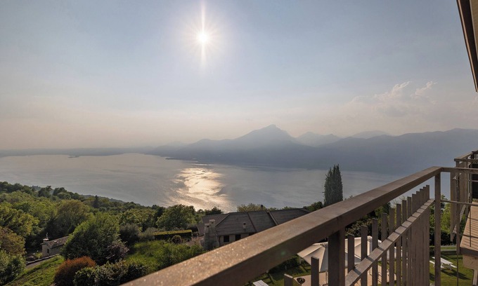 San Zeno di Montagna Apartamento | Habitación 'Laguna Panorama 1' con terraza compartida, Wi-Fi y aire acondicionado