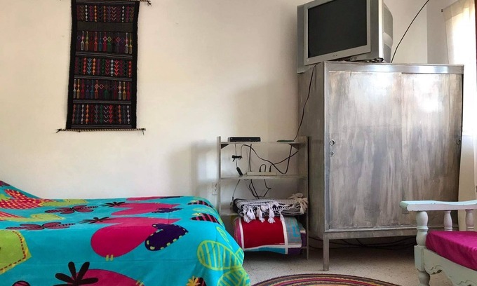 Gustavo A. Madero Cama Y Desayuno | Room near CdMx Airport, customs, UNAM Aragon dental clinic