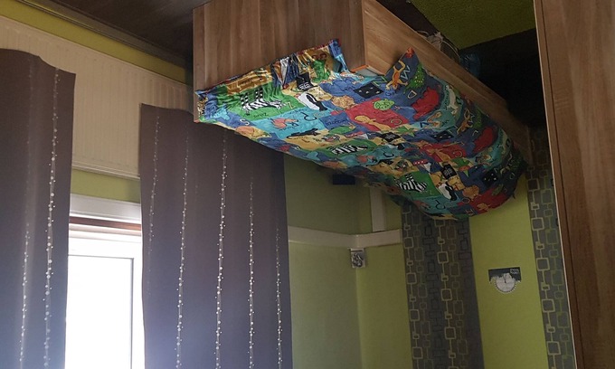 Wavre Casa | La habitación lee a una persona cercana a la casa de la familia BRUSELAS / NAMUR / WALIBI