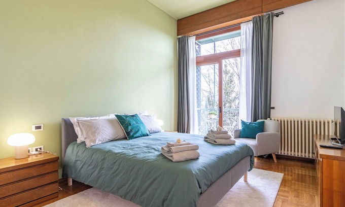 Montevecchia Apartamento | Apartamento 'Stanza Rosmarino' con vistas a la montaña, terraza compartida y Wi-Fi