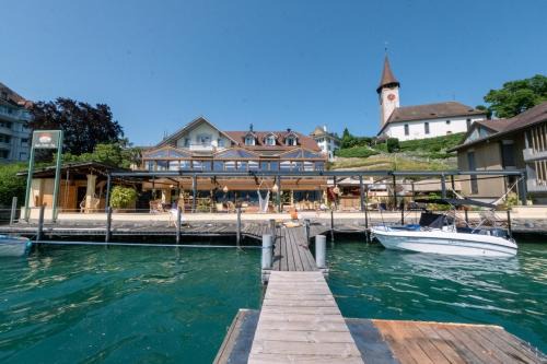 Oberhofen am Thunersee Hotel | Room's at HAUS am SEE direkt am Thunersee gelegen mit SELF CHECK IN & digitaler Rezeption
