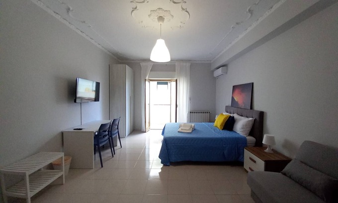 Pace del Mela Apartamento | Habitación 'Salina' con vistas al mar, Wi-Fi y aire acondicionado