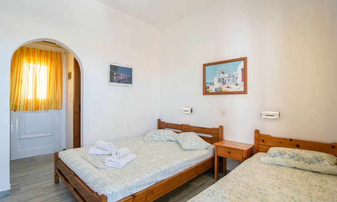 Logaras Apartamento | Habitación 'Estudio 5' con vistas a la montaña, Wi-Fi y aire acondicionado.
