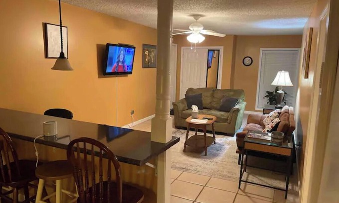 Jackson Casa | Room to Relax, spacious 1 Bedroom,Washer/Dryer,