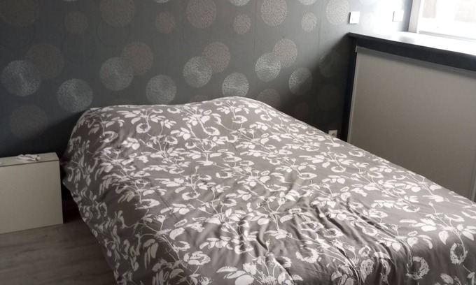 Volnay Cama Y Desayuno | Room to rent for 24 hours of Le Mans motorcycle and car and motorcycle Grand Prix