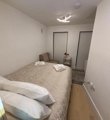 Ahascragh Casa | Room to rent in modern house,Central location