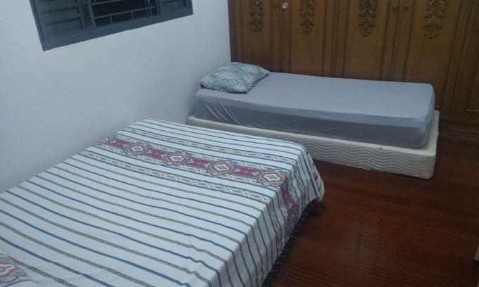 Maringa Casa | Habitación con dos camas en pensionato en Maringá / pr