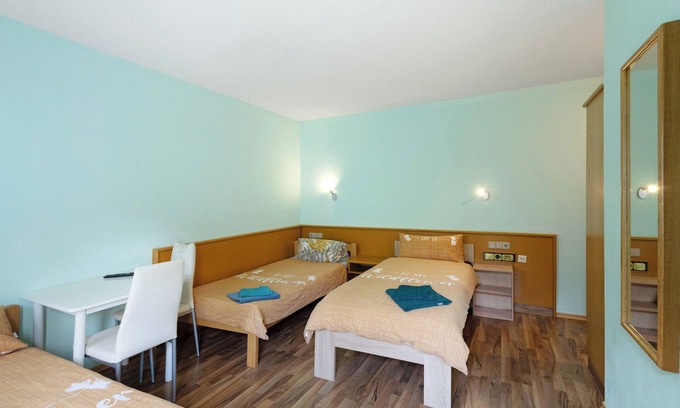 Markt Erlbach Apartamento | Habitación 'Zimmer 15' con terraza compartida, jardín compartido y Wi-Fi