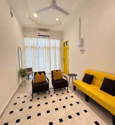 Dungun Casa | Roomah Kuning