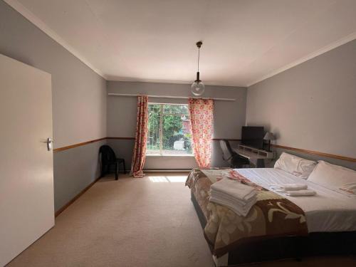 Garsfontein Casa | Rooms in a guest-only home behind Menlyn Maine