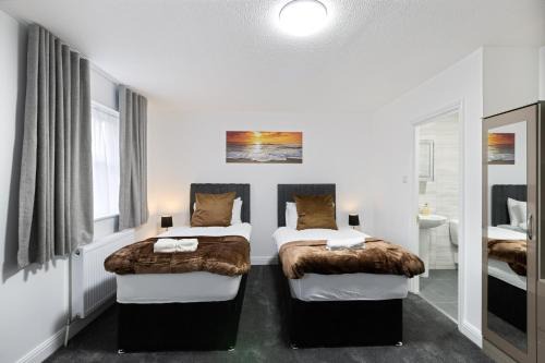 Hale Apartamento | Roomy 3 bedroom house, 2 baths