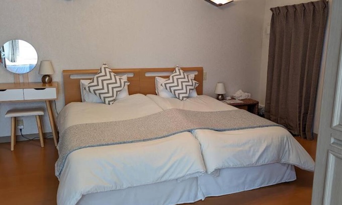 Shin-Osaka Casa | Roomy 4BR Home Sleeps 9／ShinOsaka／Large Groups