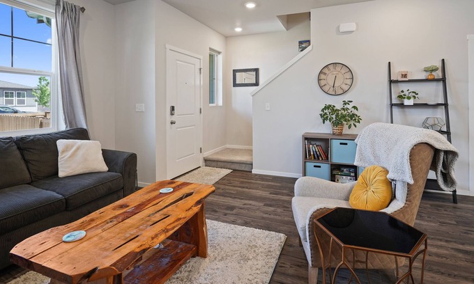 Redmond Casa | Roomy, Bright & Quiet Central Oregon Retreat, Smith Rocks