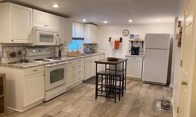 State Road Casa | Roomy Bungalow in Yadkin Valley Wine Country