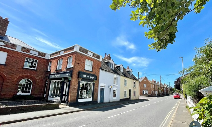 Bridport Cabaña | Rope Cottage - traditional cottage close to town