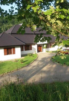 Uscie Gorlickie Casa | Ropki Dwór RAJDANY