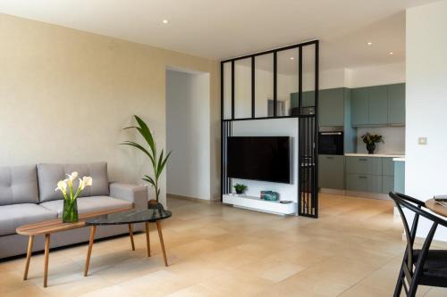 Gerani Casa | Ros Solis Luxure House