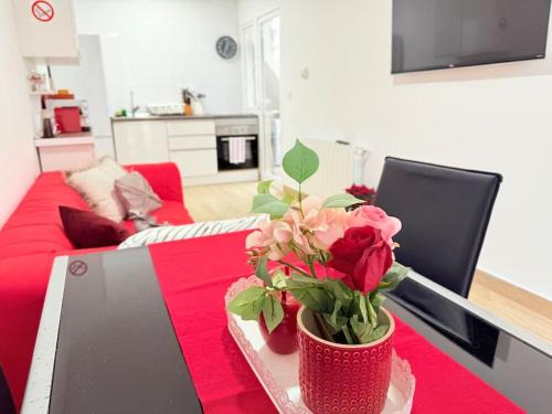 Pozuelo de Alarcon Casa | Rosa House, Chalet 4 habitaciones y 4 baños