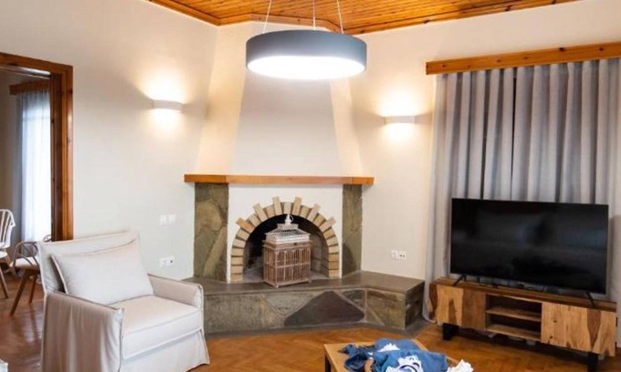 Nikiana Casa | Rosa House Upstairs Lefkada — AV Properties