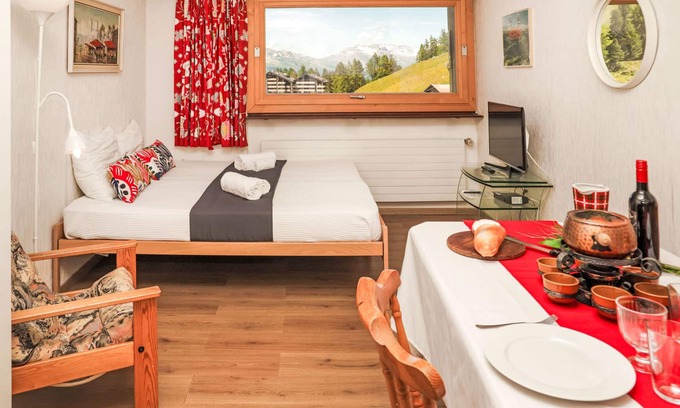 Noveli Apartamento | Rosablanche E36 by Interhome