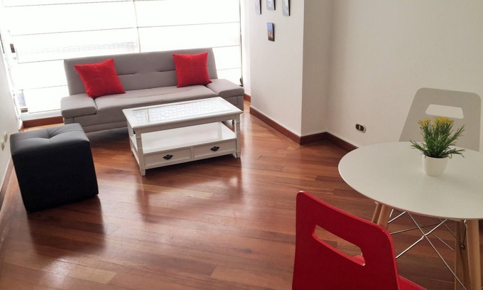 Financial District Apartamento | Rosales Piso con Encanto