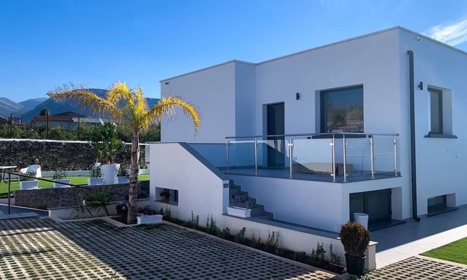 Cinisi Casa | Rosalia Homestay - Four Vanelle Apartments