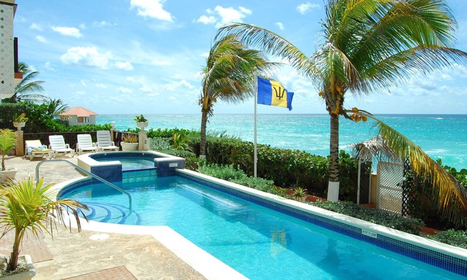 Oistins Apartamento | Rosalie Apartment Luxury Ocean Front Villa Accommodation