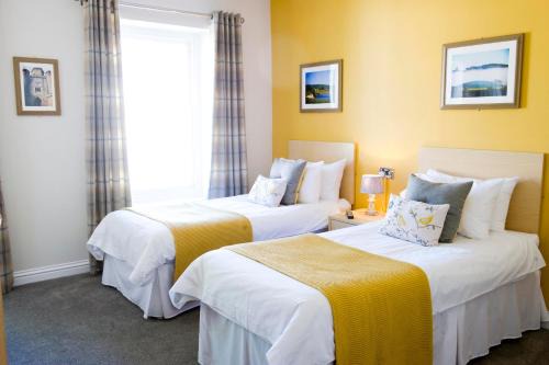 Carmarthen Hotel | Rose and Crown Hotel