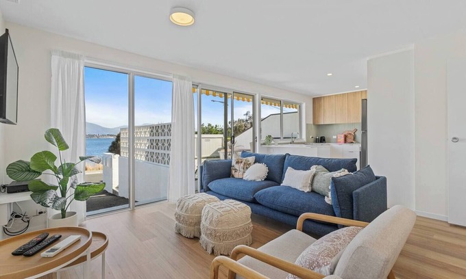 Rose Bay Casa | Rose Bay Riverfront Dreamy Luxury by the Water