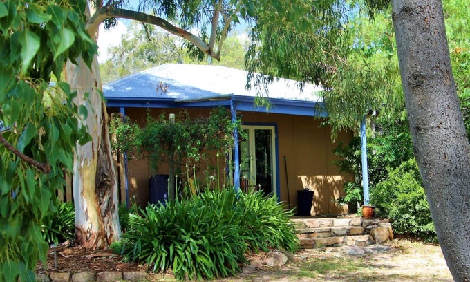 Ballandean Cabaña | Rose Cottage Ballandean
