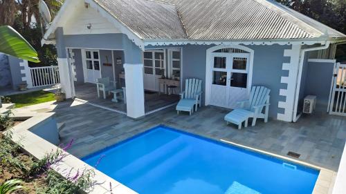 Port Edward Casa | Rose Cottage in Caribbean Estate